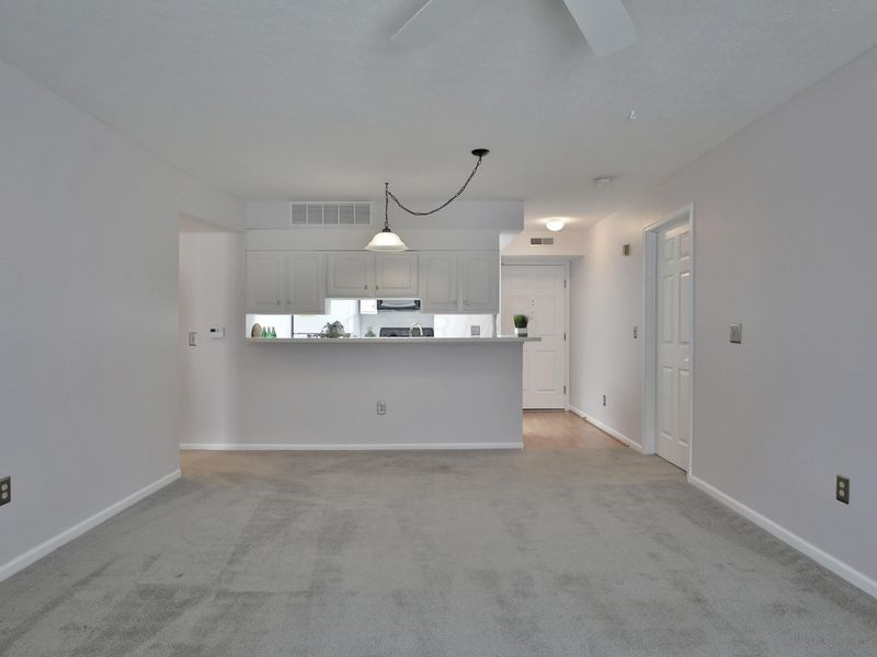 5935 N High Street, Unit 122, Worthington, OH 43085 Photo 21