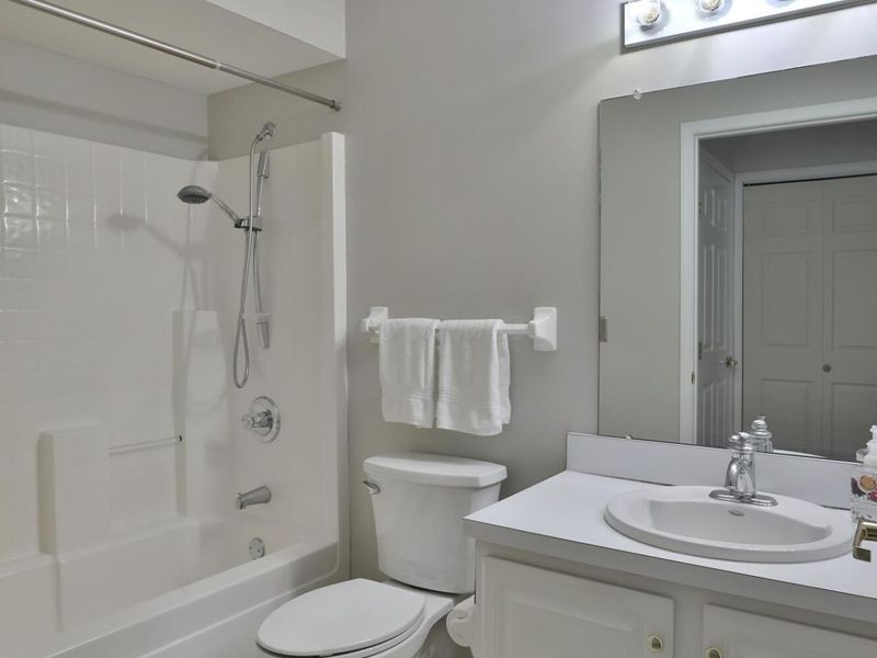 5935 N High Street , Unit 122, Worthington, OH 43085 Photo 27