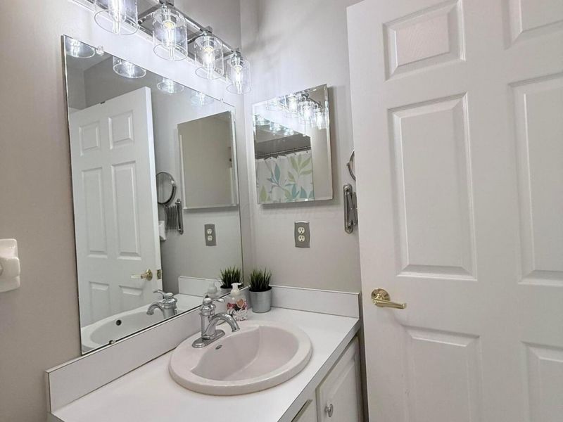 5935 N High Street, Unit 122, Worthington, OH 43085 Photo 30