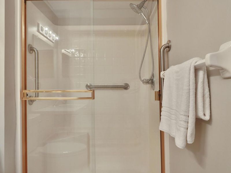 5935 N High Street , Unit 122, Worthington, OH 43085 Photo 33