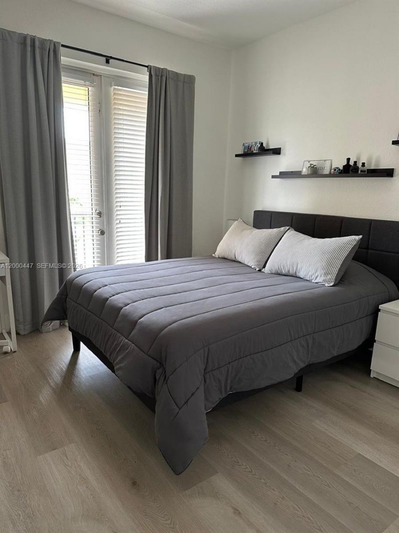 12751 SW 133rd St, Miami, FL 33186 Photo