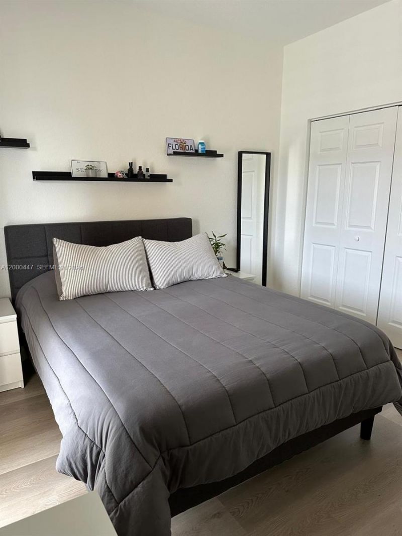 12751 SW 133rd St, Miami, FL 33186 Photo