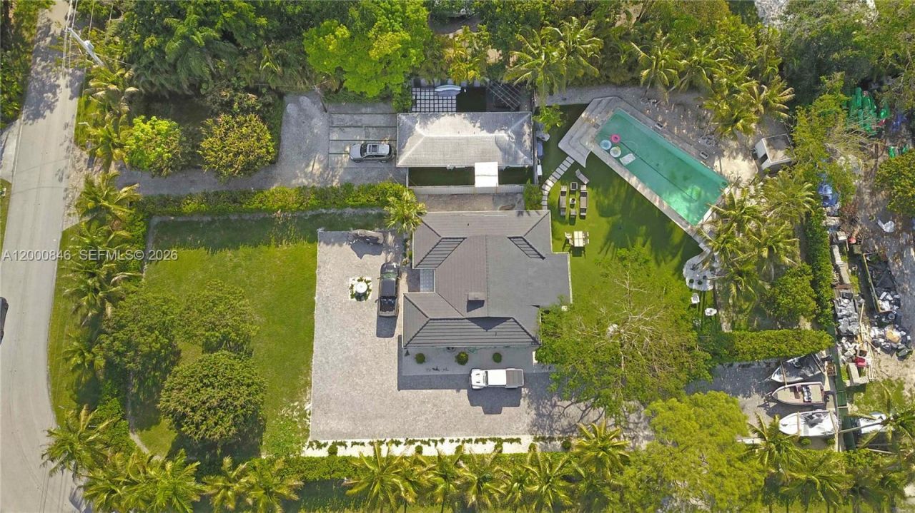 8390 SW 64 St, Miami, FL 33143 Photo