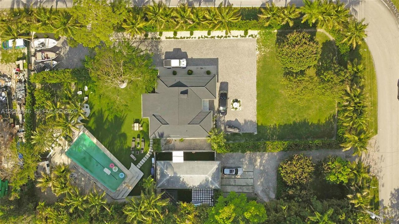 8390 SW 64 St, Miami, FL 33143 Photo