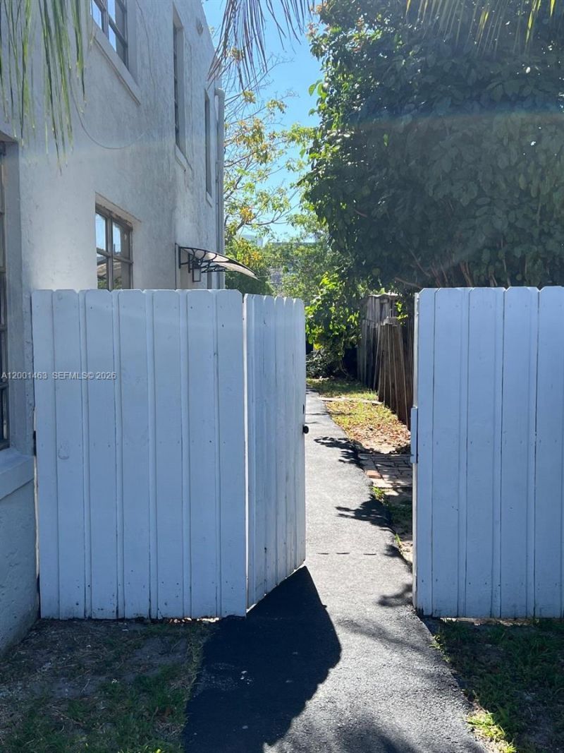 2932 NW 16th Ave, Unit 2, Miami, FL 33142 Photo