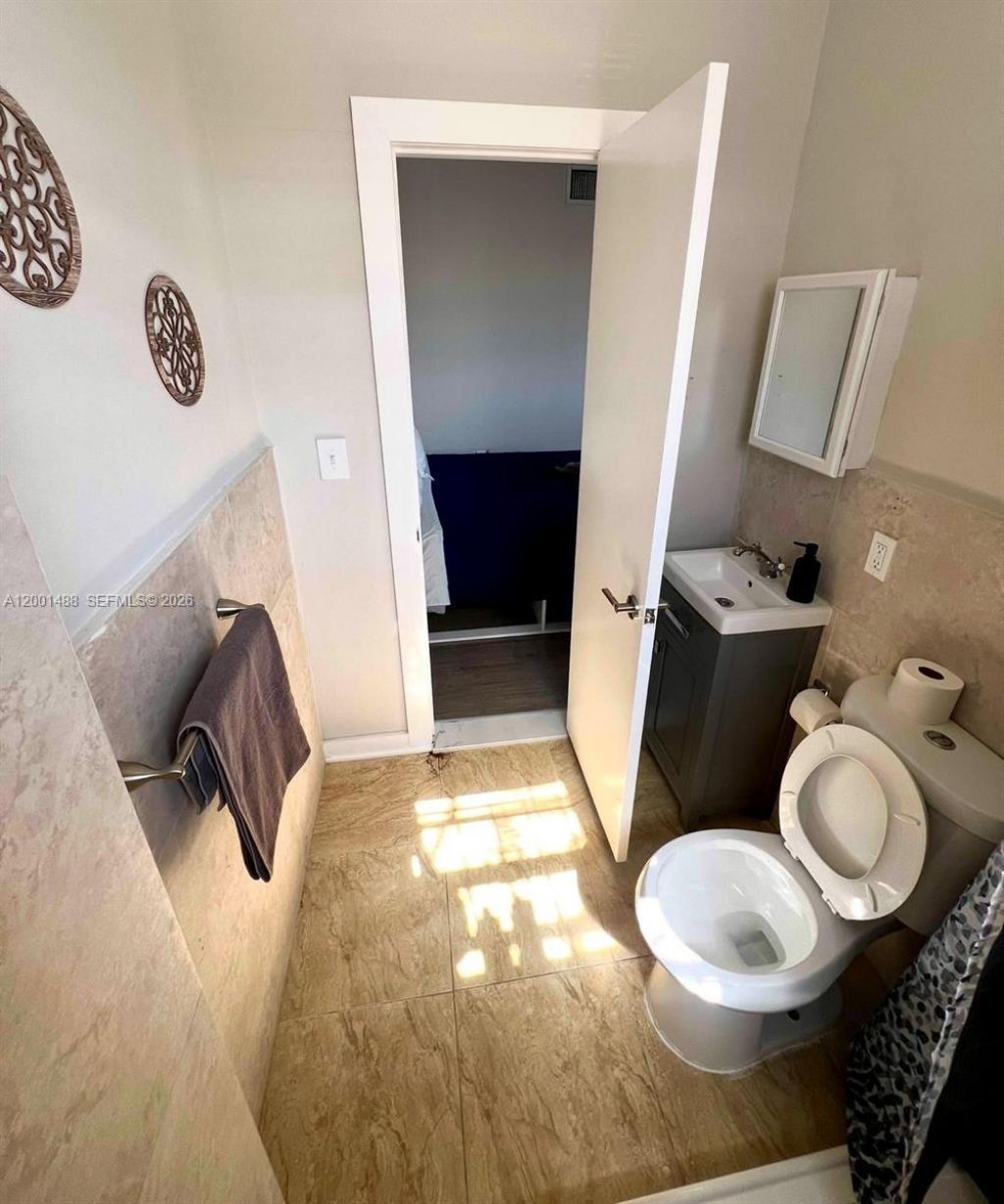 2932 NW 16th Ave, Unit 3, Miami, FL 33142 Photo