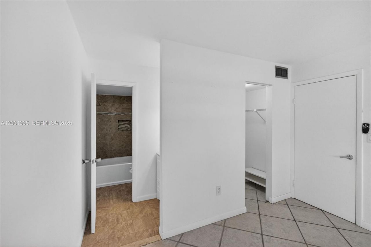1250 Lincoln Rd, Unit 404, Miami Beach, FL 33139 Photo