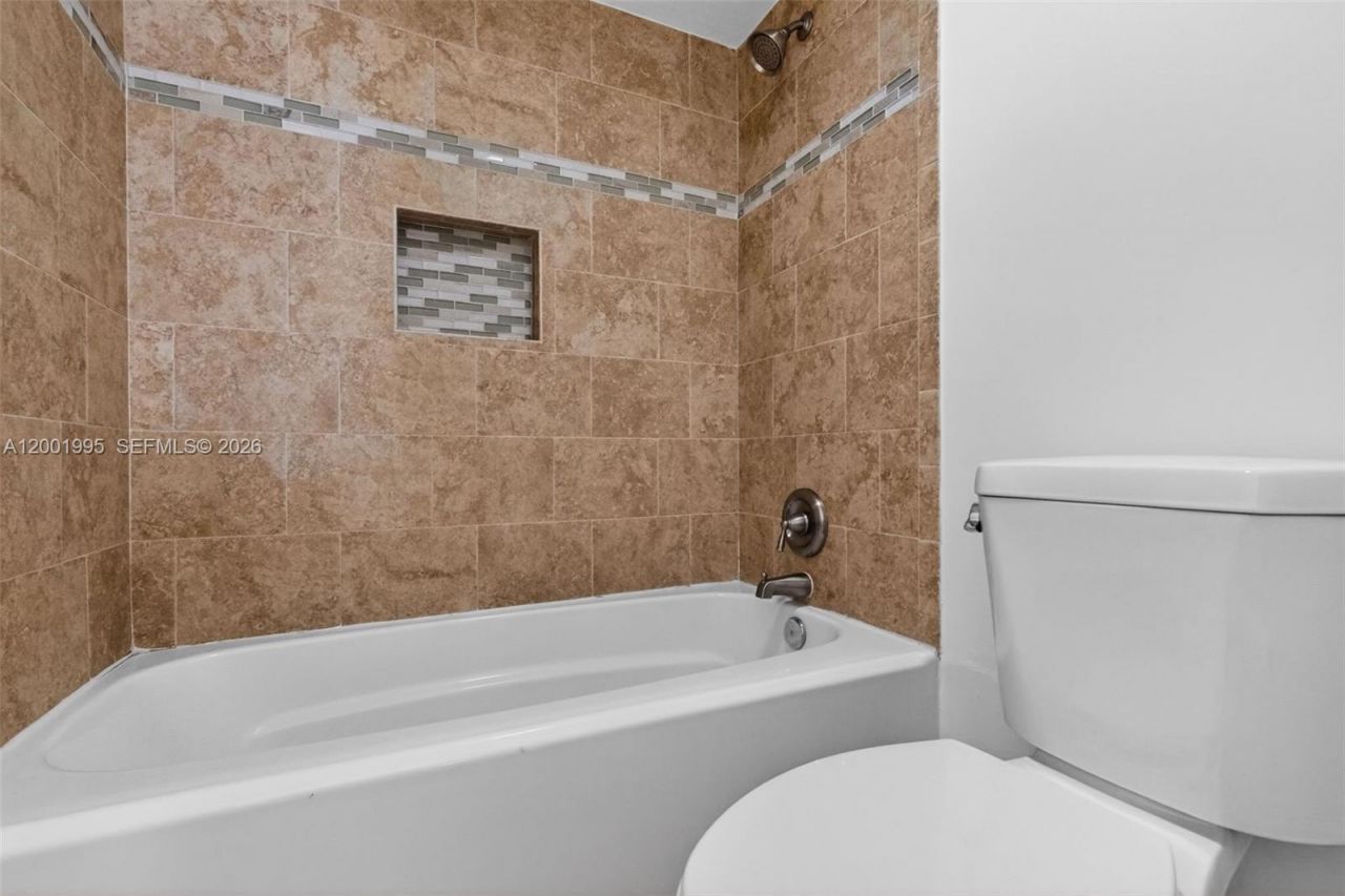 1250 Lincoln Rd, Unit 404, Miami Beach, FL 33139 Photo