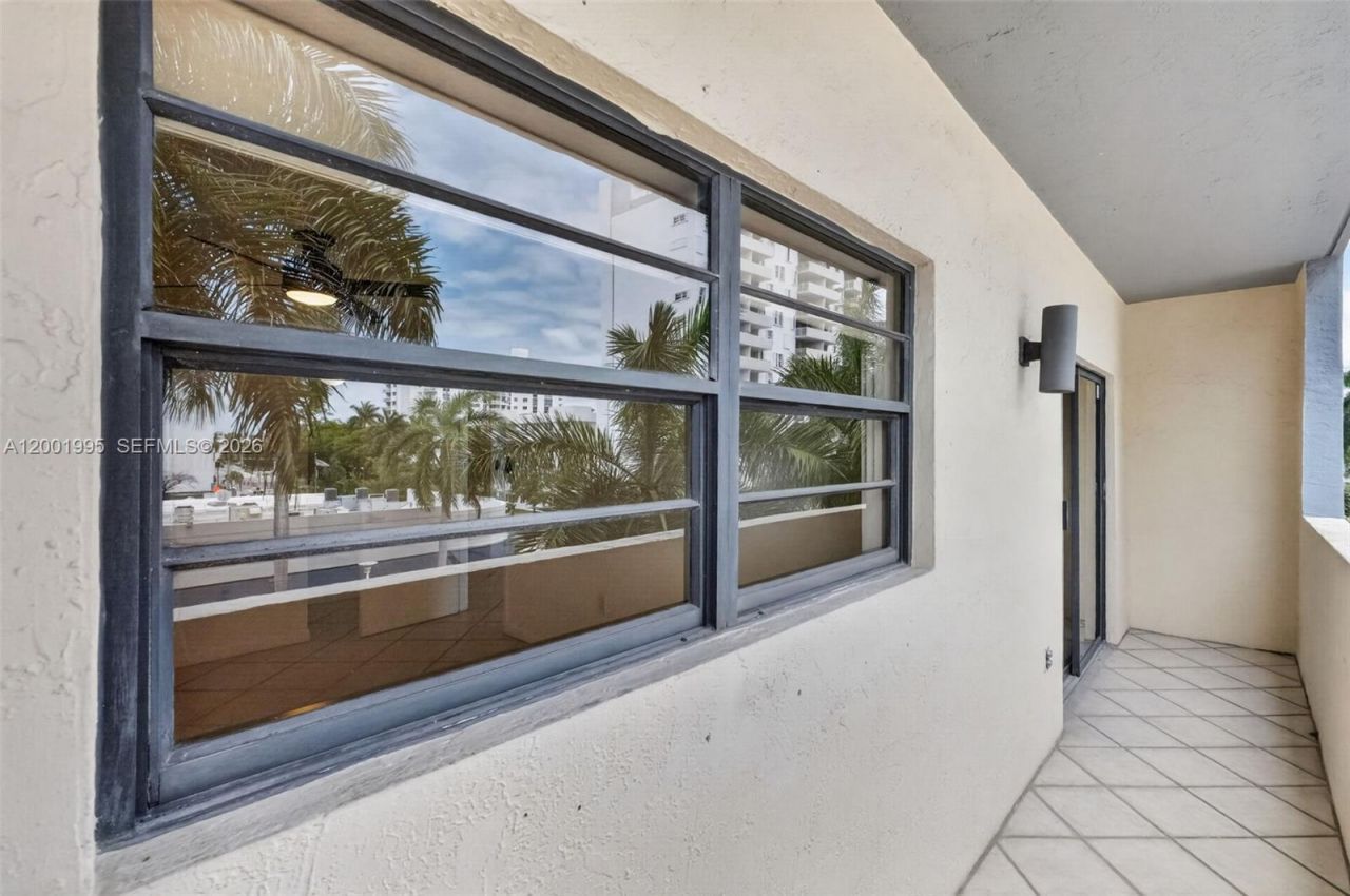 1250 Lincoln Rd, Unit 404, Miami Beach, FL 33139 Photo