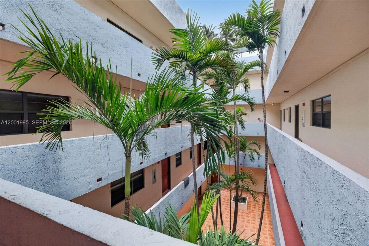 1250 Lincoln Rd, Unit 404, Miami Beach, FL 33139 Photo