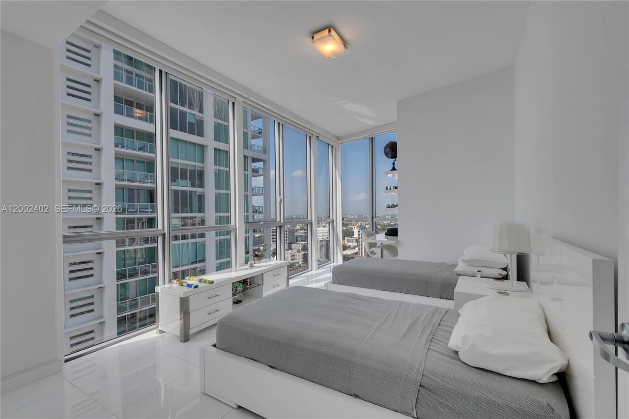 1100 Biscayne Blvd, Unit 3901, Miami, FL 33132 Photo