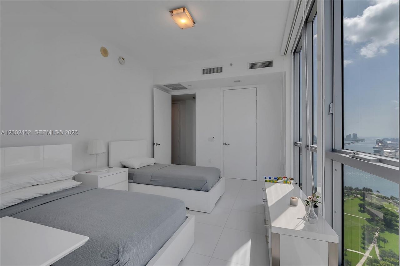 1100 Biscayne Blvd, Unit 3901, Miami, FL 33132 Photo