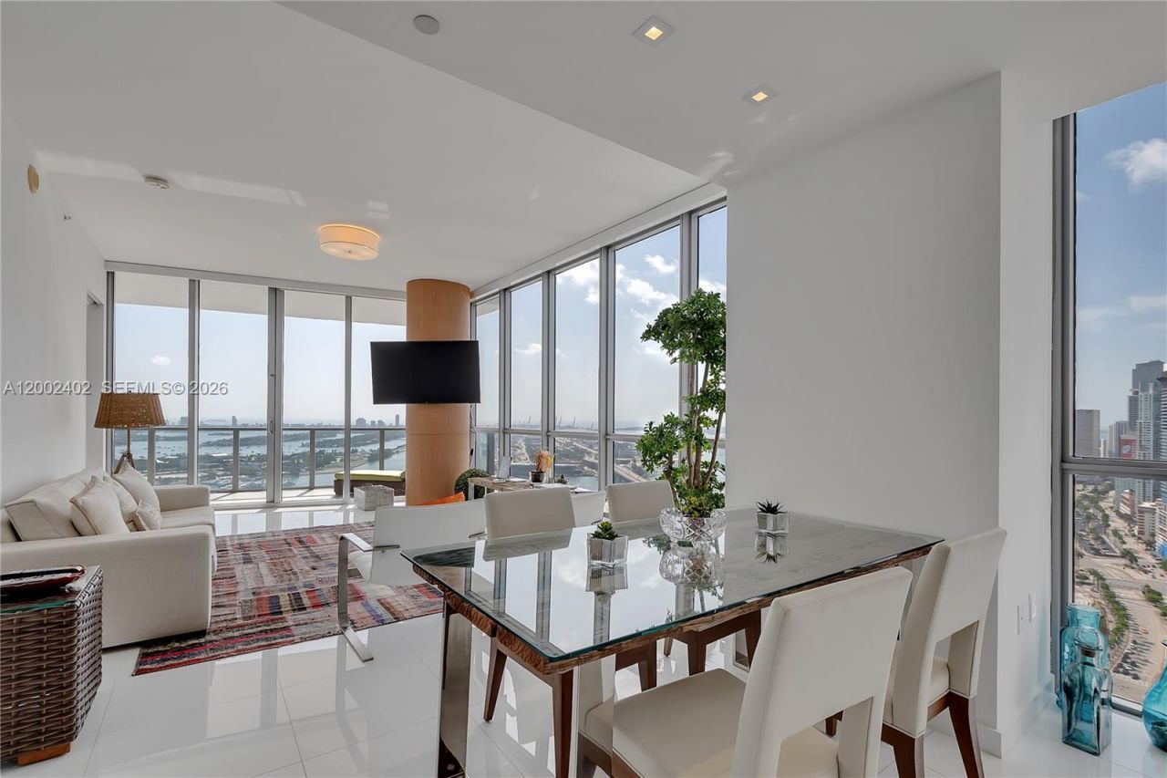 1100 Biscayne Blvd, Unit 3901, Miami, FL 33132 Photo