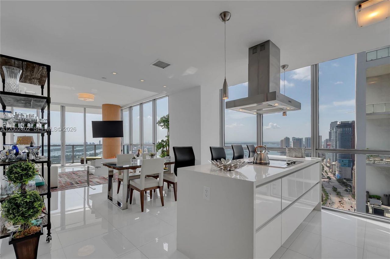 1100 Biscayne Blvd, Unit 3901, Miami, FL 33132 Photo