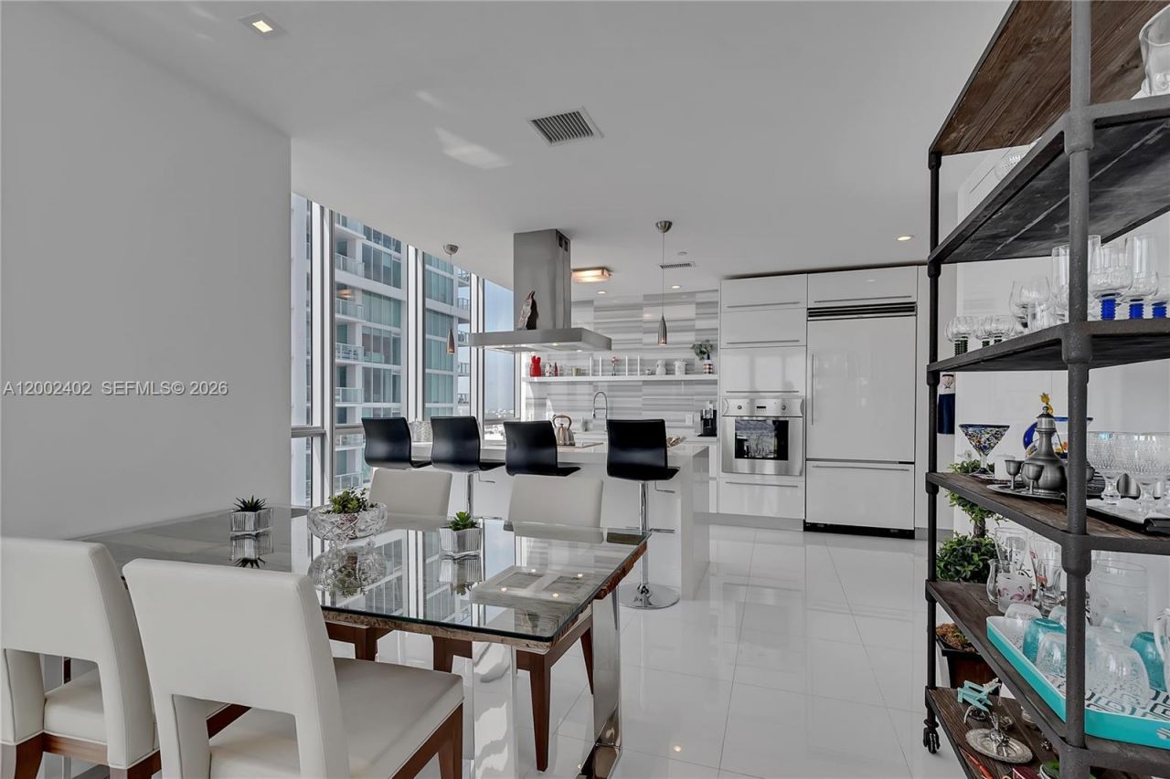 1100 Biscayne Blvd, Unit 3901, Miami, FL 33132 Photo