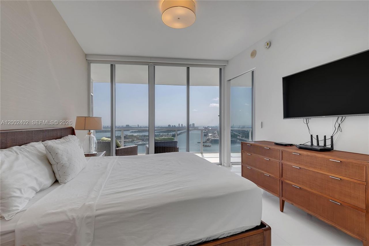 1100 Biscayne Blvd, Unit 3901, Miami, FL 33132 Photo