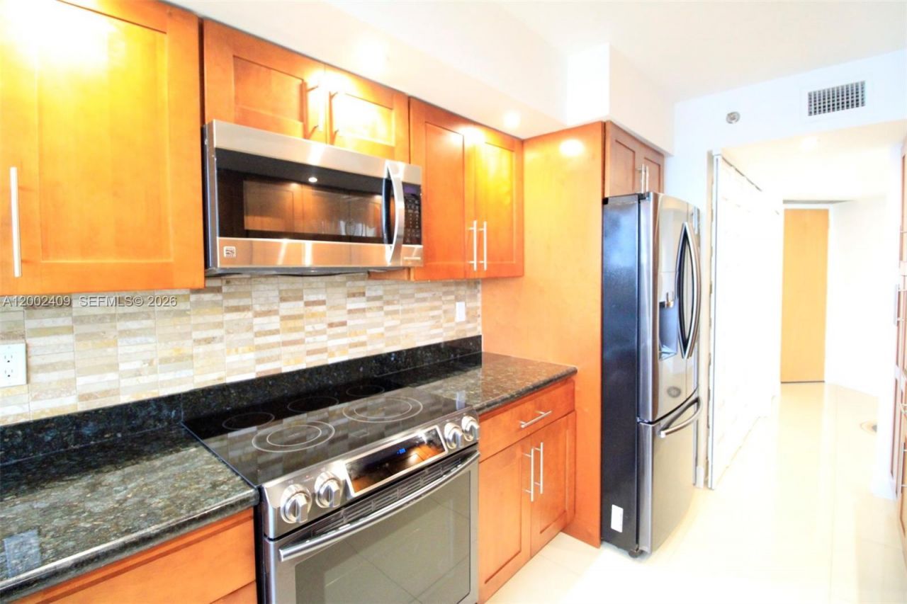 20185 E Country Club Dr, Unit 1105, Aventura, FL 33180 Photo