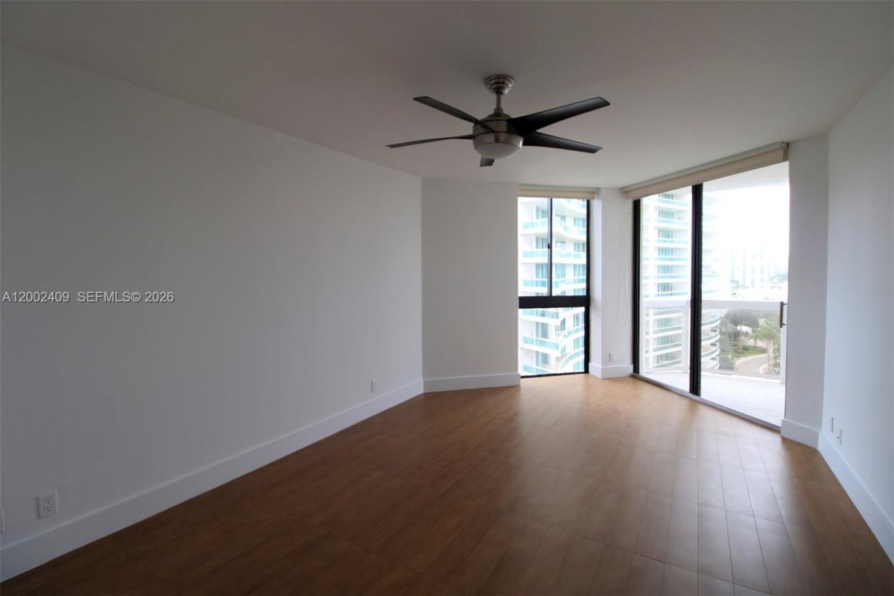 20185 E Country Club Dr, Unit 1105, Aventura, FL 33180 Photo