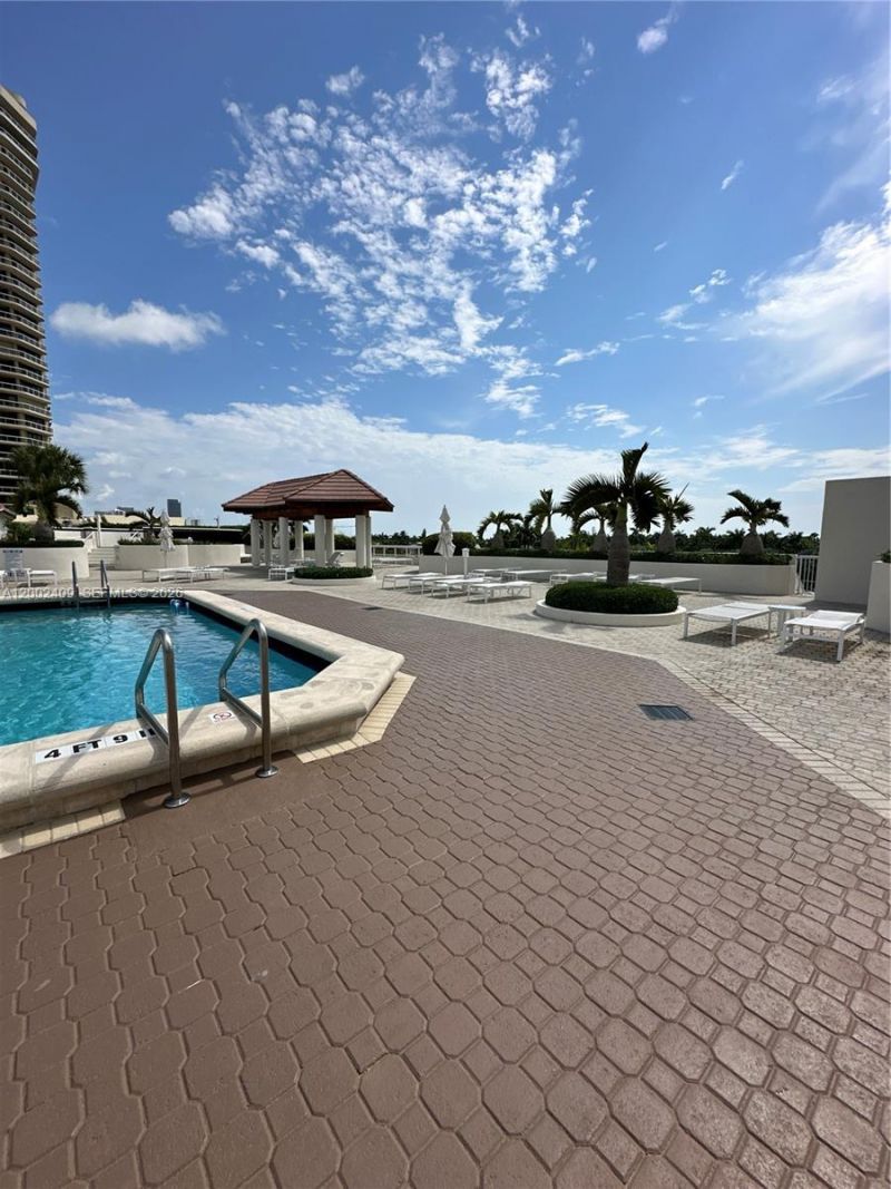 20185 E Country Club Dr, Unit 1105, Aventura, FL 33180 Photo