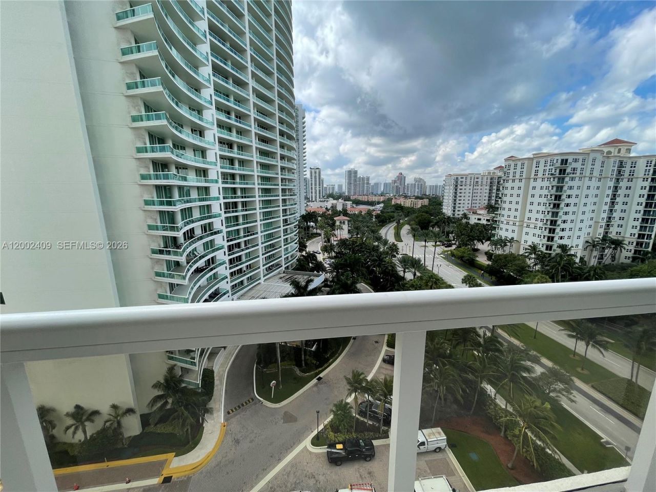 20185 E Country Club Dr, Unit 1105, Aventura, FL 33180 Photo