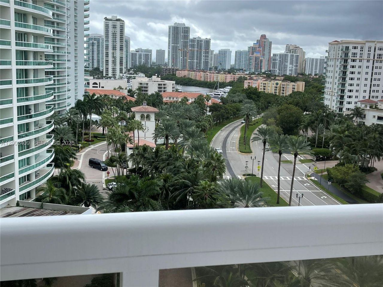 20185 E Country Club Dr, Unit 1105, Aventura, FL 33180 Photo
