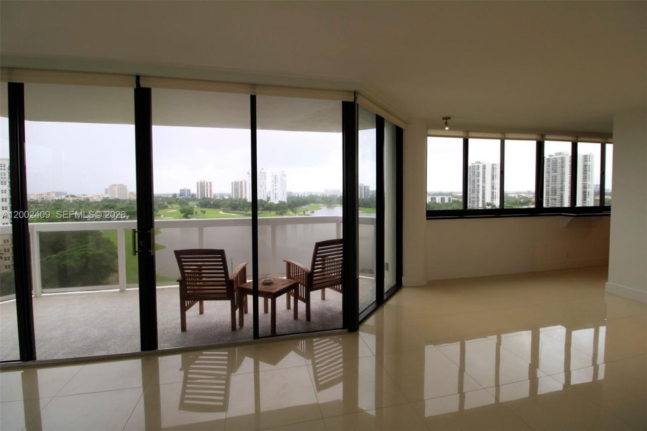 20185 E Country Club Dr, Unit 1105, Aventura, FL 33180 Photo