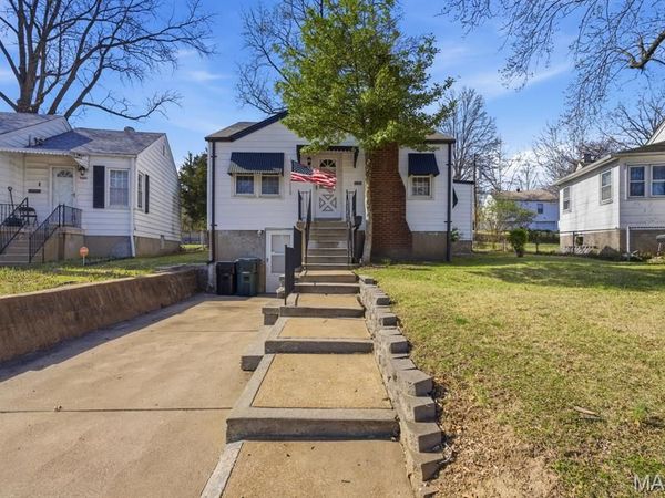 5309 Winslow Drive , St Louis, MO 63121