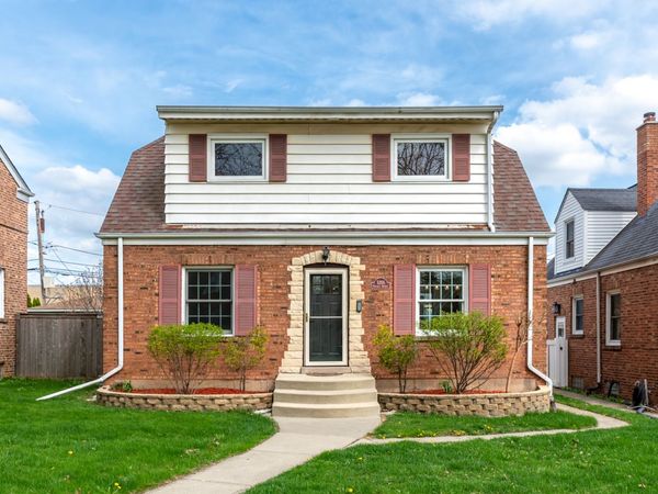 5205 N Osceola Avenue , Chicago, IL 60656