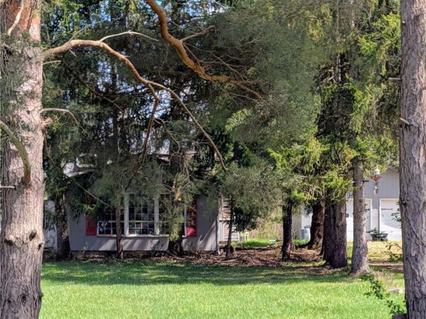 18229 Howe Road, Strongsville, OH 44136