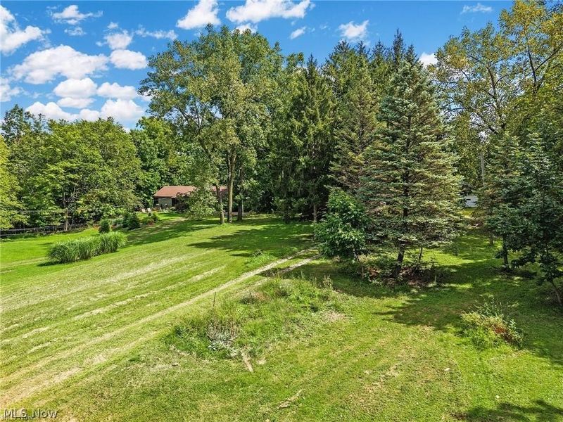 18229 Howe Road, Strongsville, OH 44136 Photo 5