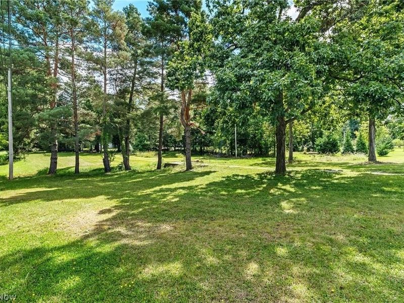 18229 Howe Road, Strongsville, OH 44136 Photo 5