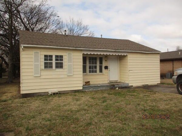 817 J Street NW, Miami, OK 74354