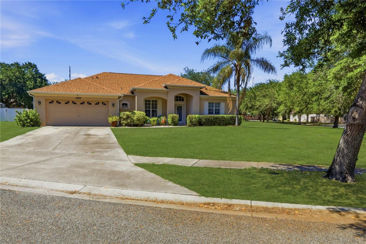 12929 Regiment Drive , Grand Island, FL 32735 Photo