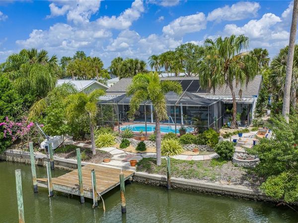 906 SAGO PALM WAY , APOLLO BEACH, FL 33572