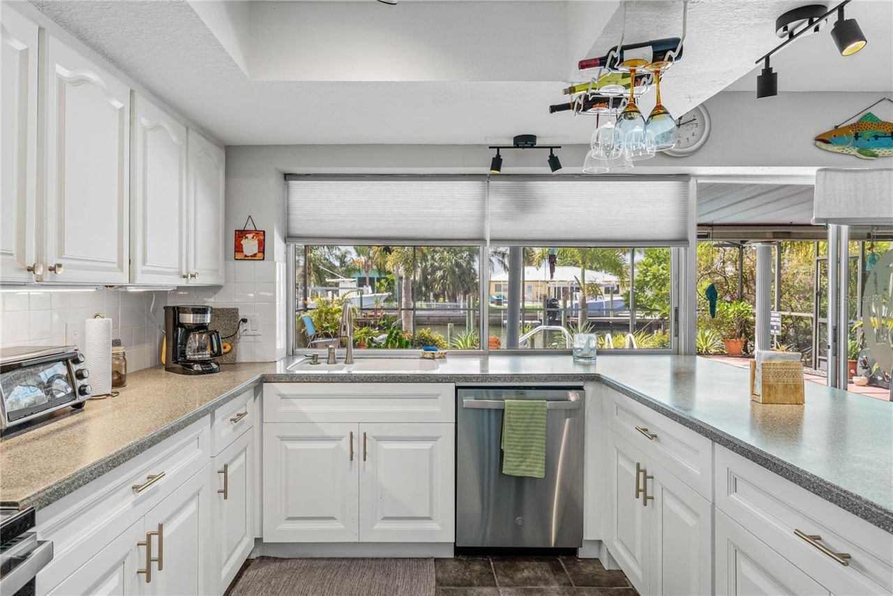 906 Sago Palm Way, Apollo Beach, FL 33572 Photo
