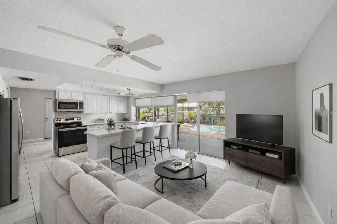 906 Sago Palm Way, Apollo Beach, FL 33572 Photo