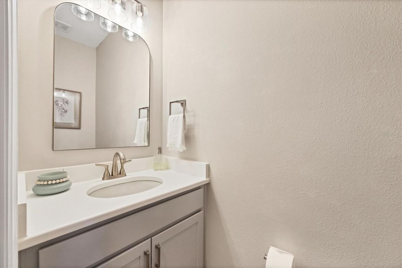 5333 Charlie Brown Lane, Sarasota, FL 34233 Photo