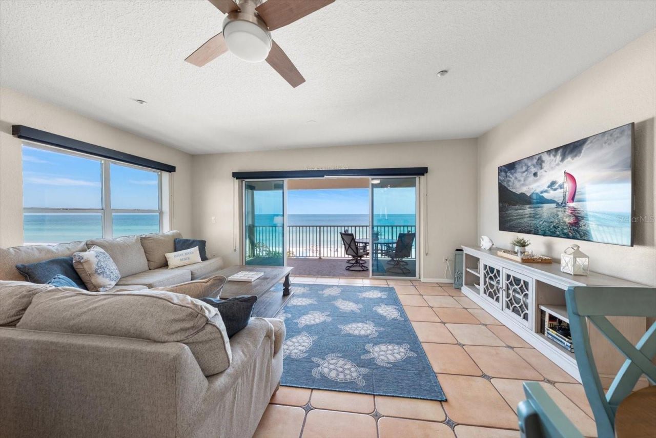 102 Gulf Boulevard, Unit 401, Indian Rocks Beach, FL 33785 Photo