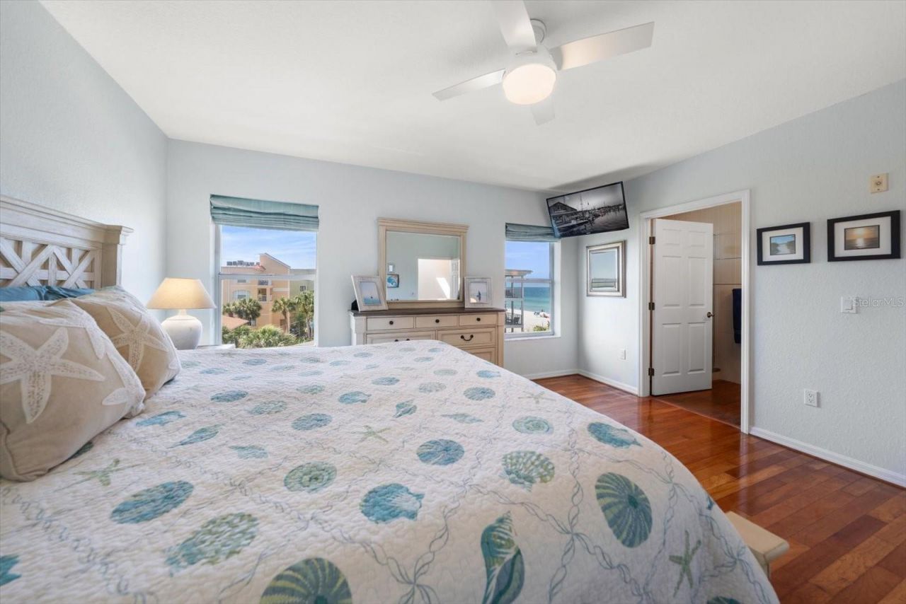 102 Gulf Boulevard, Unit 401, Indian Rocks Beach, FL 33785 Photo