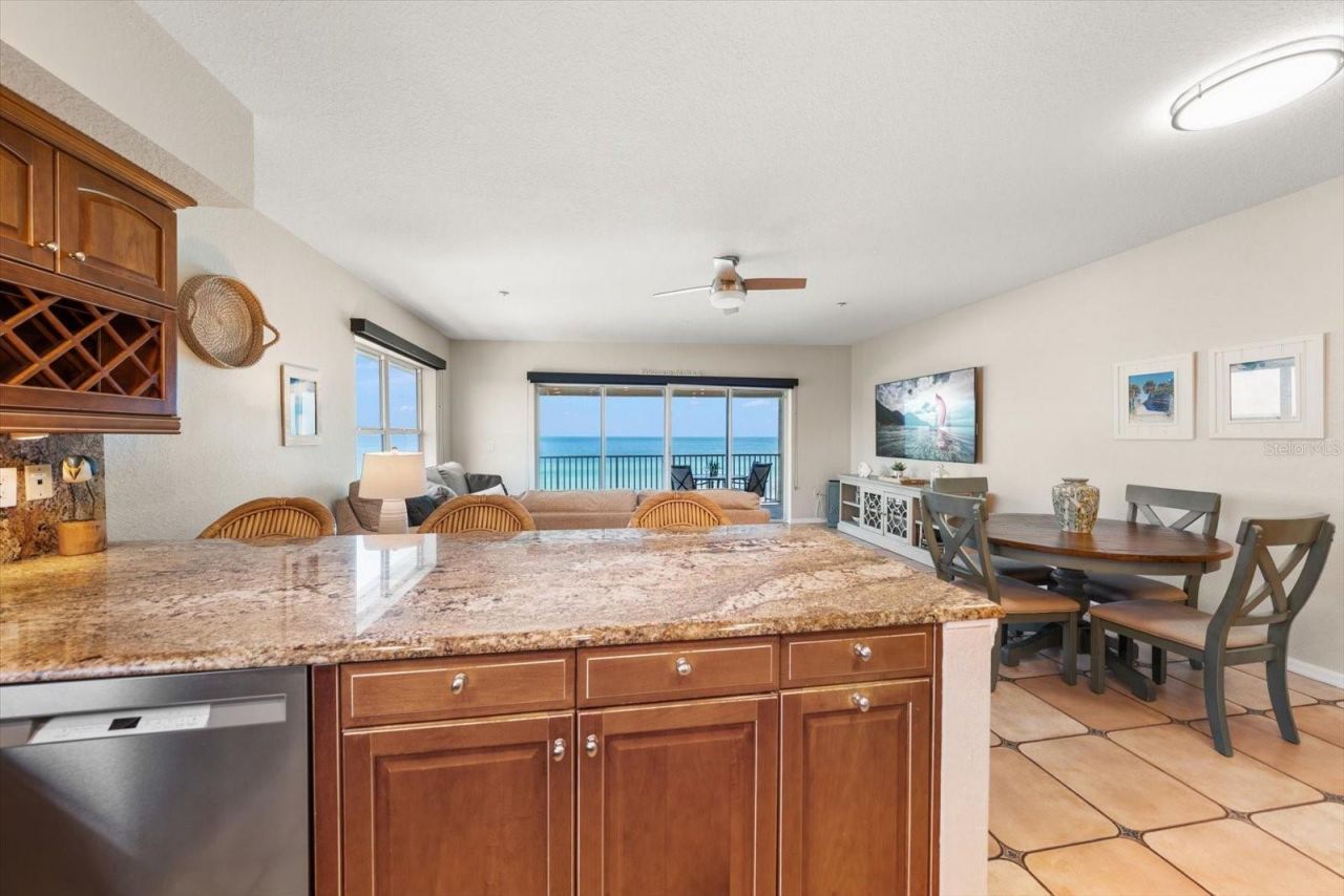 102 Gulf Boulevard, Unit 401, Indian Rocks Beach, FL 33785 Photo