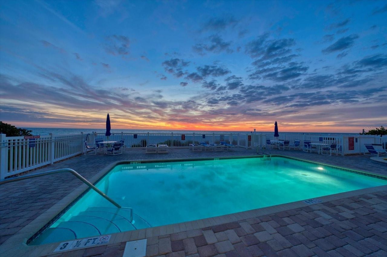 102 Gulf Boulevard, Unit 401, Indian Rocks Beach, FL 33785 Photo