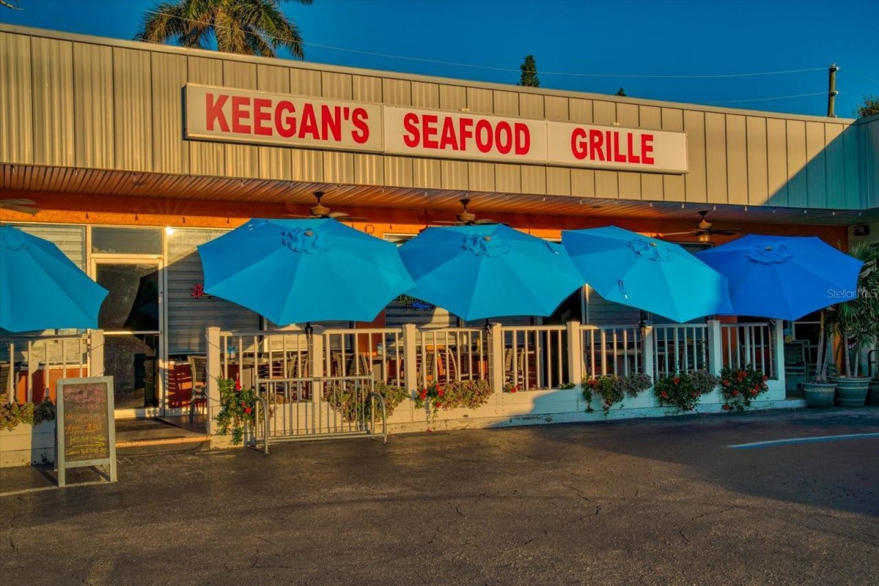 102 Gulf Boulevard, Unit 401, Indian Rocks Beach, FL 33785 Photo