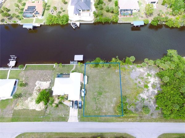 13572 WAINWRIGHT DRIVE , PORT CHARLOTTE, FL 33953