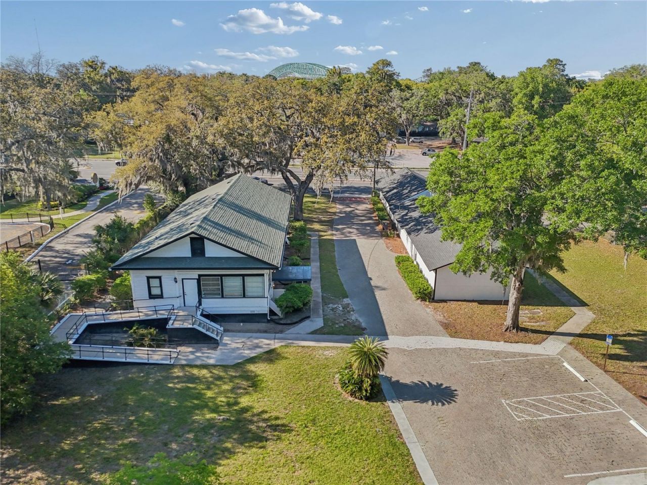 4004 Atlantic Boulevard, Jacksonville, FL 32207 Photo