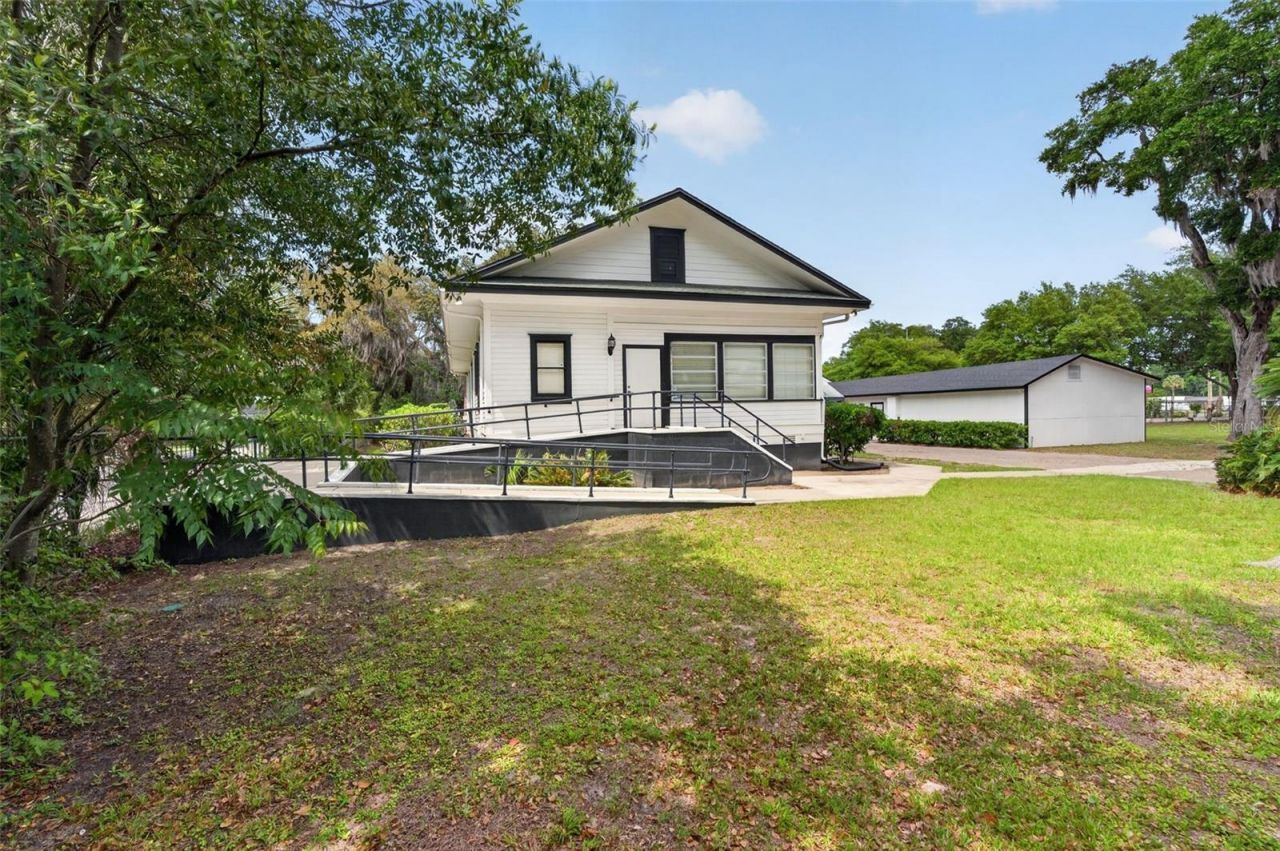 4004 Atlantic Boulevard, Jacksonville, FL 32207 Photo