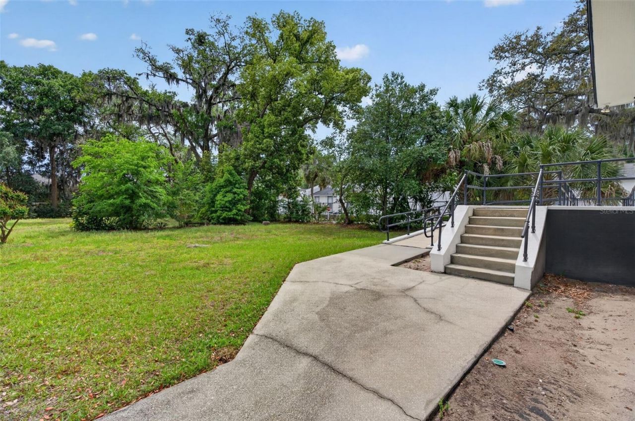 4004 Atlantic Boulevard, Jacksonville, FL 32207 Photo