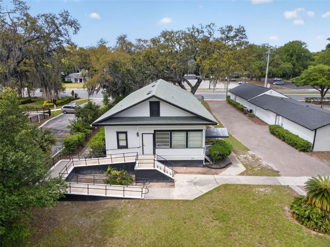 4004 Atlantic Boulevard, Jacksonville, FL 32207 Photo