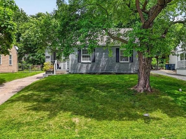 8119 Madison Avenue, Kansas City, MO 64114