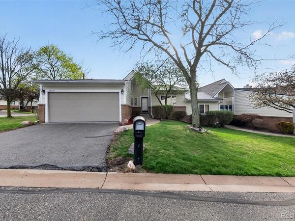 34973 Meadow Lane , Farmington Hills, MI 48335