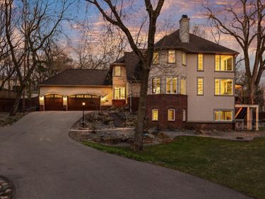 4251 Manor Court Road, Minnetonka, MN 55345